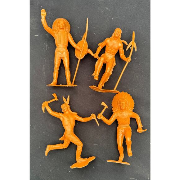 4 VINTAGE 1964 LOUIS MARX Large 6” Cowboys & INDIAN PLASTIC FIGURES - Picture 2 of 11